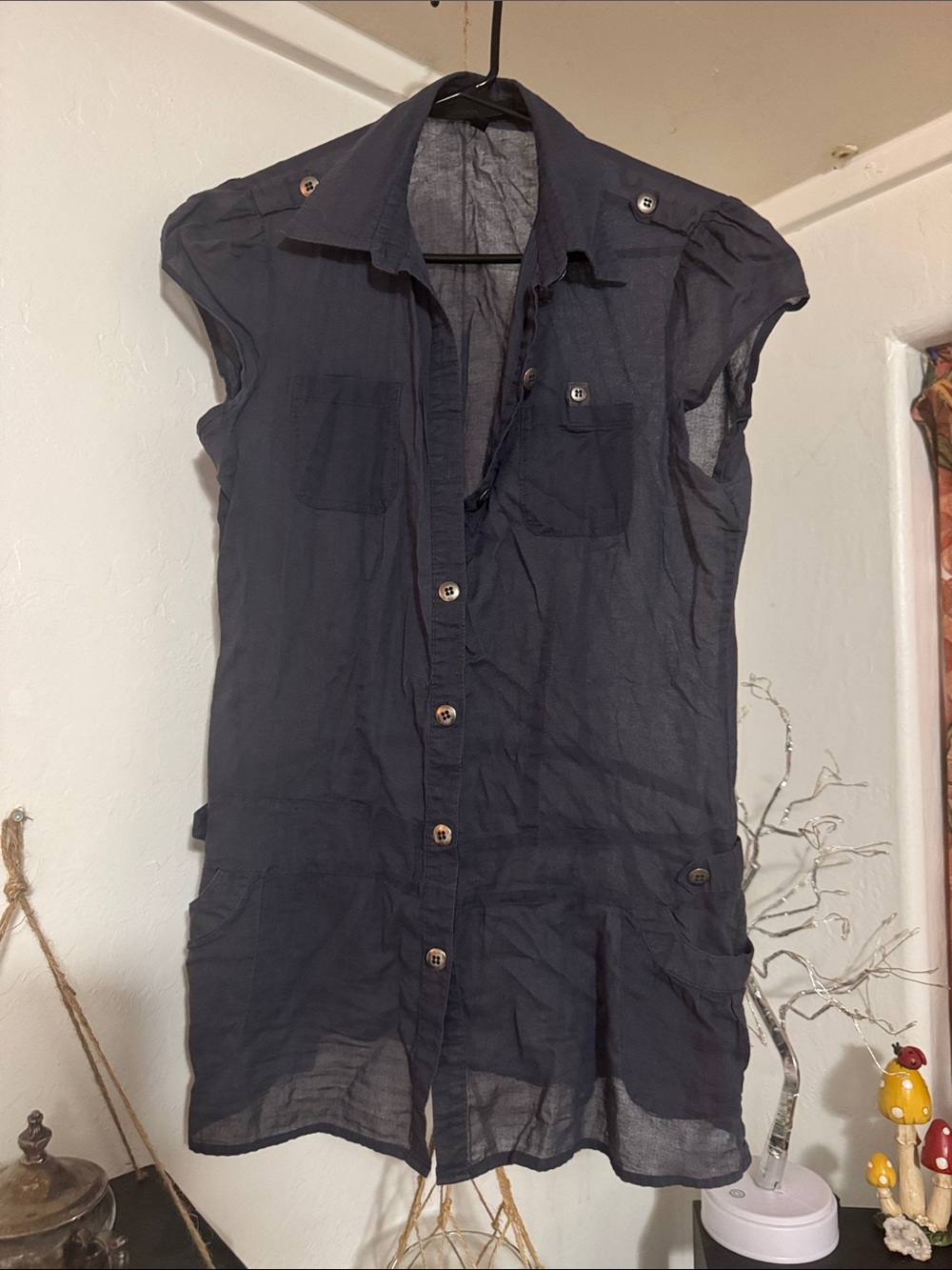 FANG Navy Button-Front Cap-Sleeve Blouse